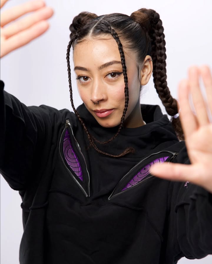 Anime Eye Zip Hoodie – Premium Black Streetwear Hoodie