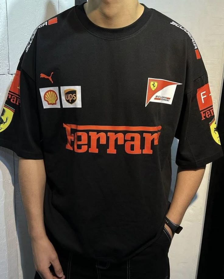 Ferrari F1 iconic T-shirt - Show your racing style